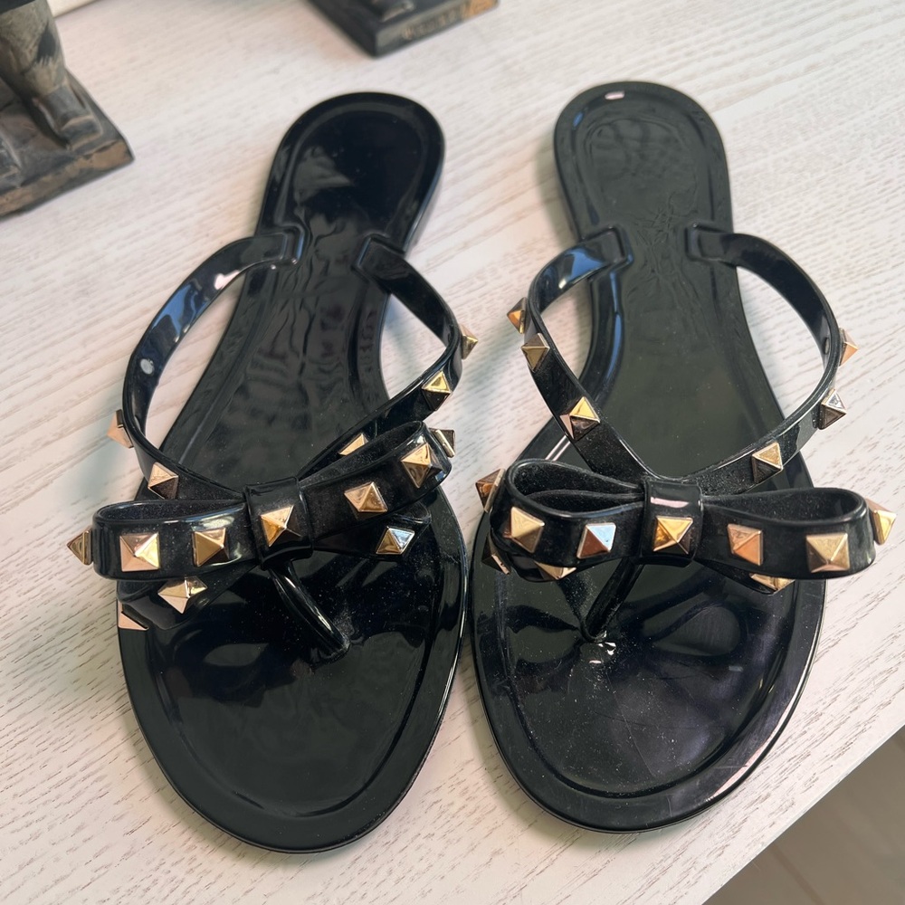 Black Rock Studded Women's Sandals- patent leather. Size 39 (Size 8 US)- NWOT